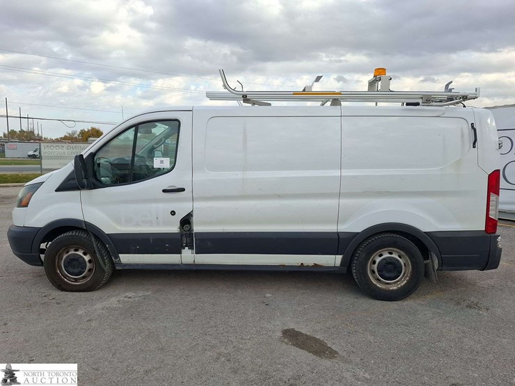 2016-ford-transit-image-8