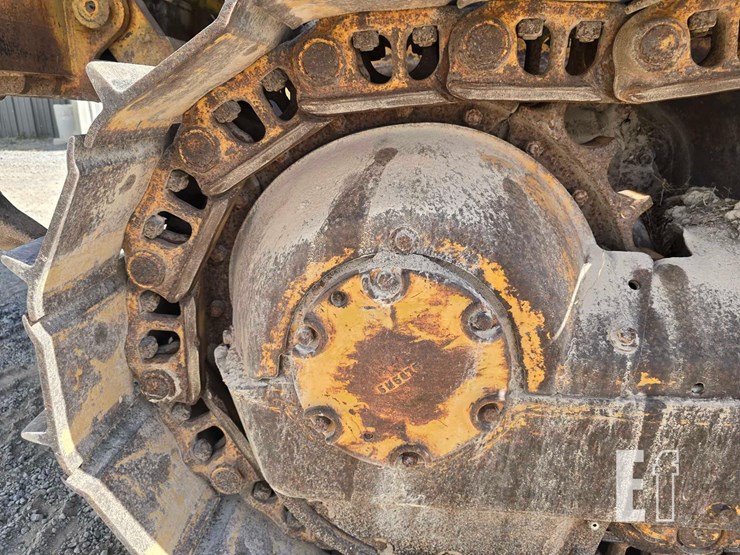 caterpillar-d6d-image-31