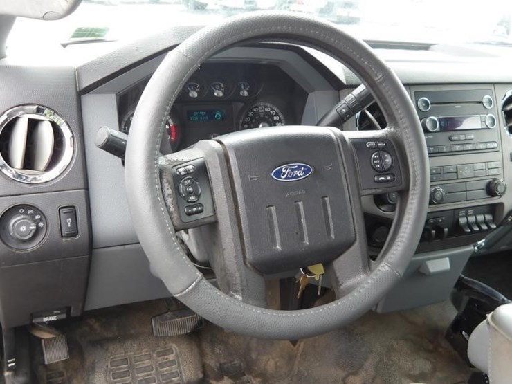 2011-ford-f350-image-15