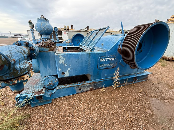 skytop-brewster-1600-triplex-mud-pump-image-9