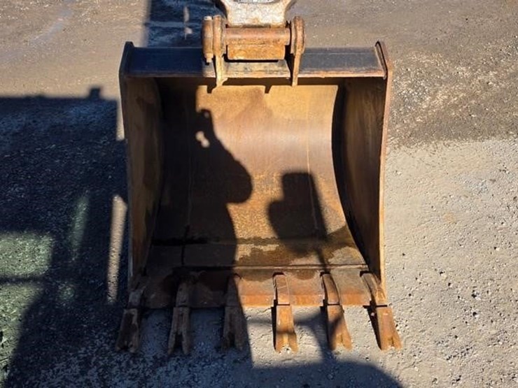2022-yanmar-sv100-2a-image-42