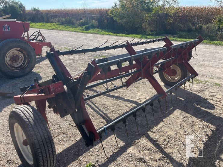 h-&-s-hay-tedder-8047-image-3