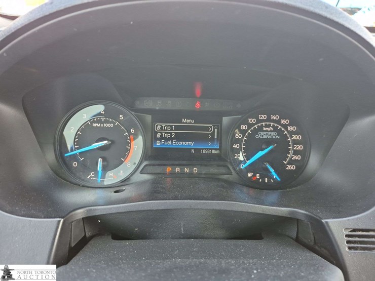 2018-ford-explorer-image-11