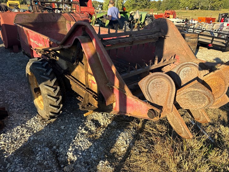 new-holland-202-image-6