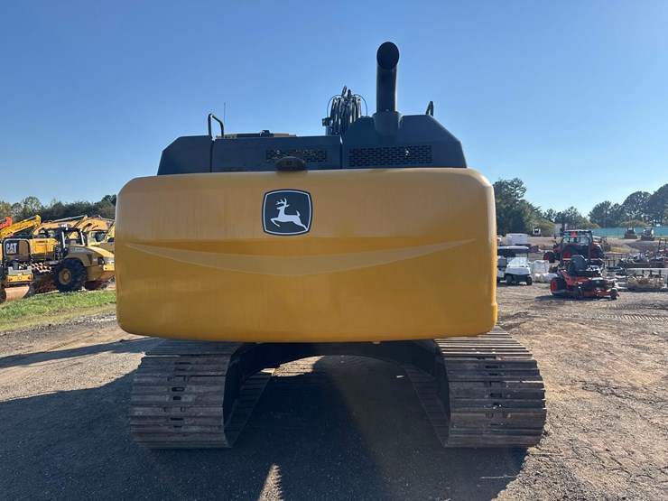 2022-deere-210g-lc-image-5