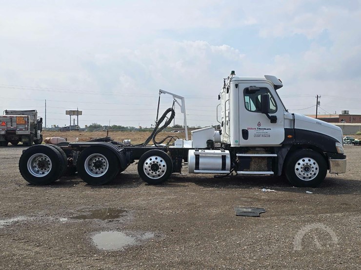 2018-freightliner-cascadia-125-image-6