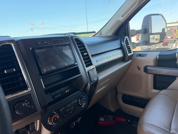 2018-ford-f550-image-22