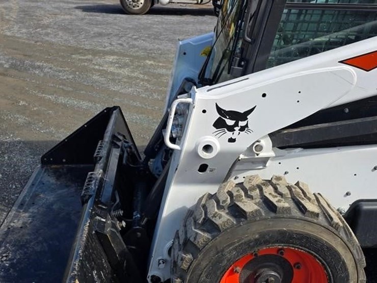 2023-bobcat-s740-image-30