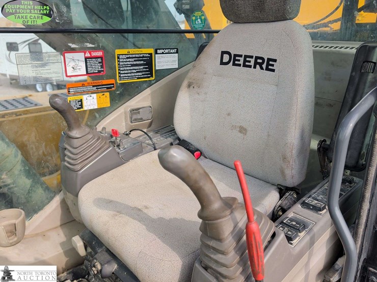 2010-john-deere-450-image-39
