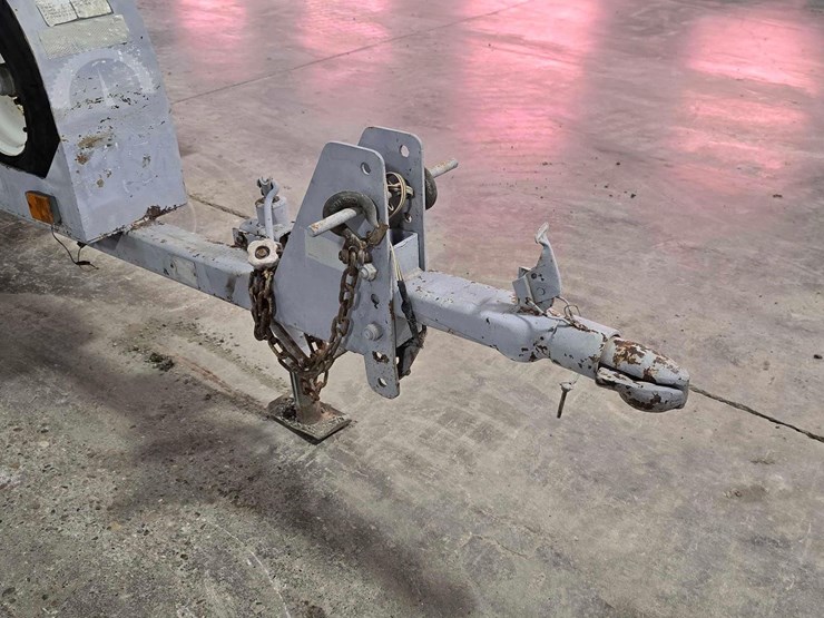 trailer-mounted-pavement-breaker-image-17