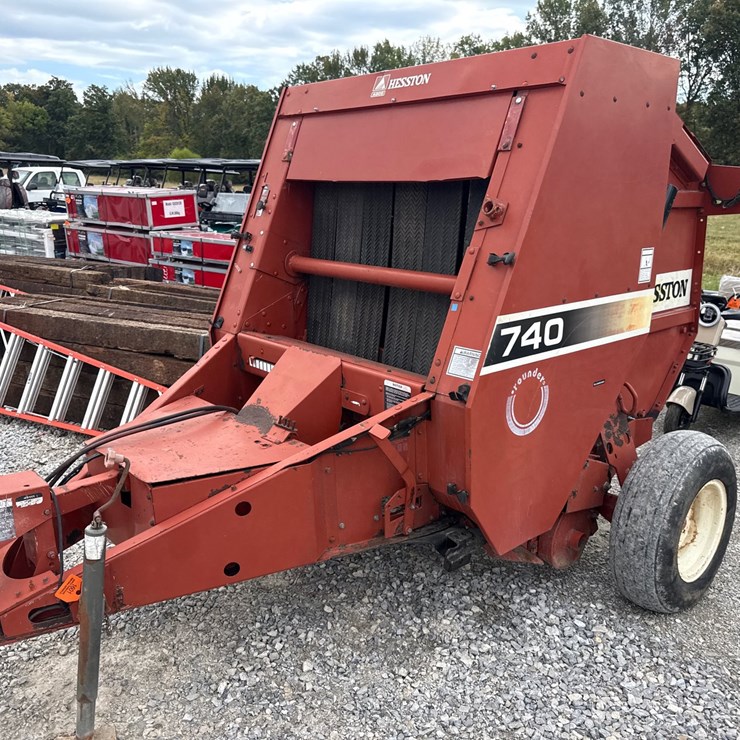 HESSTON 740