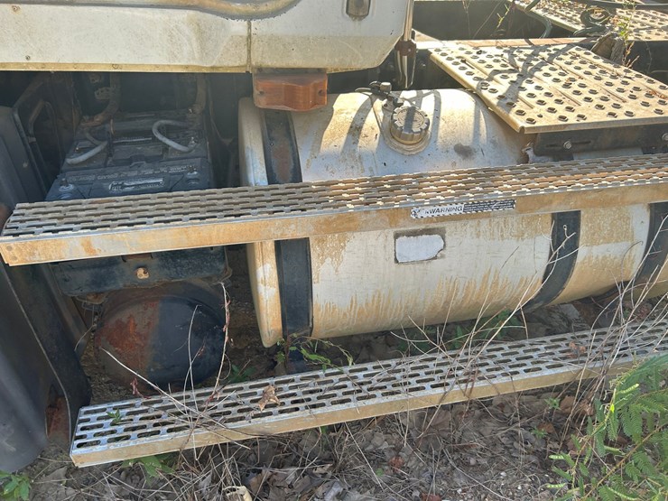 #10581-•-2006-mack-cxn613-daycab-s/a-truck-tractor-1m1ak06y36n008620-inv#10581-image-37