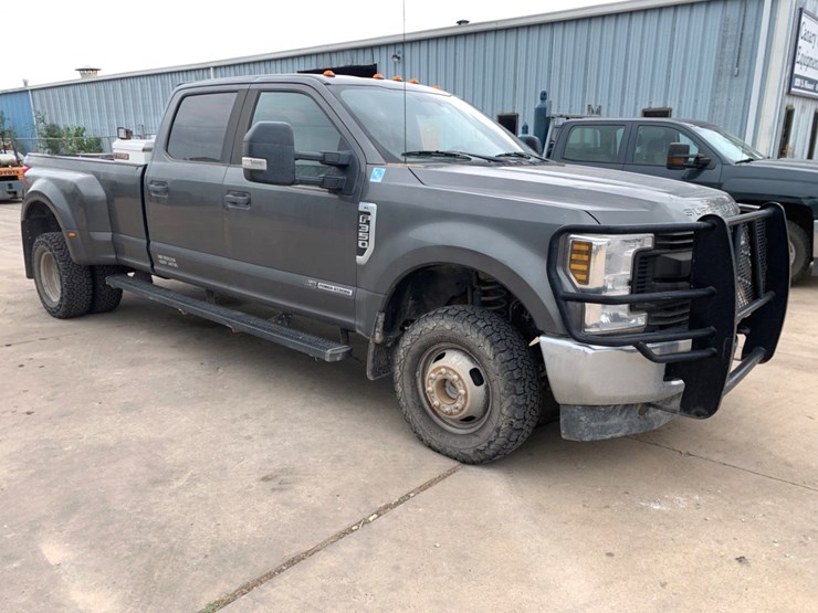 2019-ford-f350-image-4