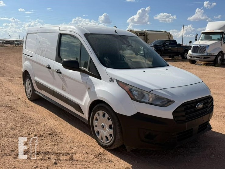 2020-ford-transit-connect-image-2