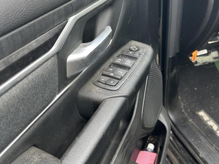 2020-dodge-ram-1500-image-6