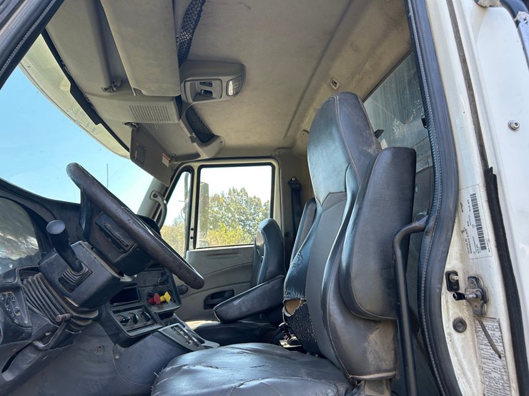 2011-international-prostar-image-77