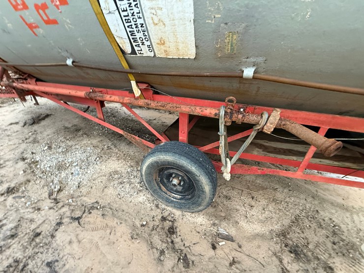 8’-dia-x-13’l-110-bbl-fiberglass-storage-tank-on-s/a-bumper-pull-trailer-image-10