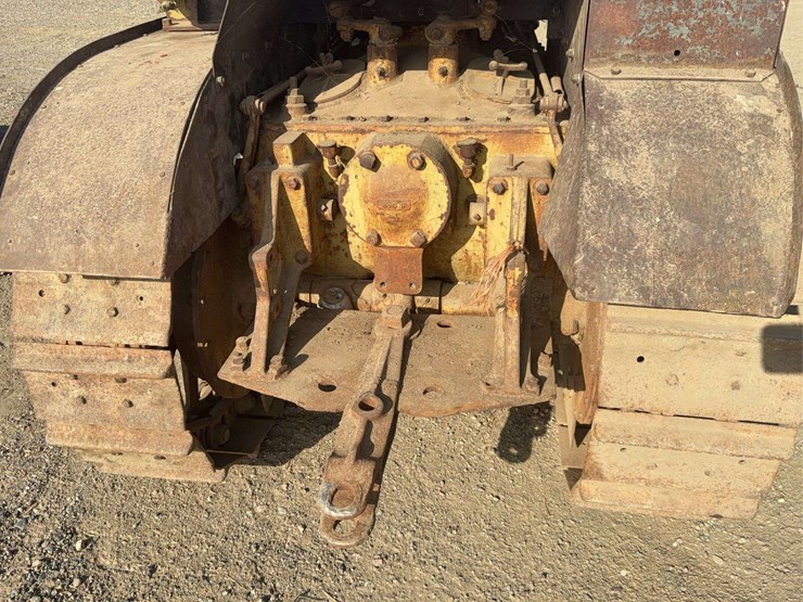 caterpillar-thirty-image-30