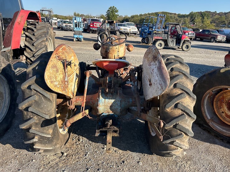 ford-tractor-image-5