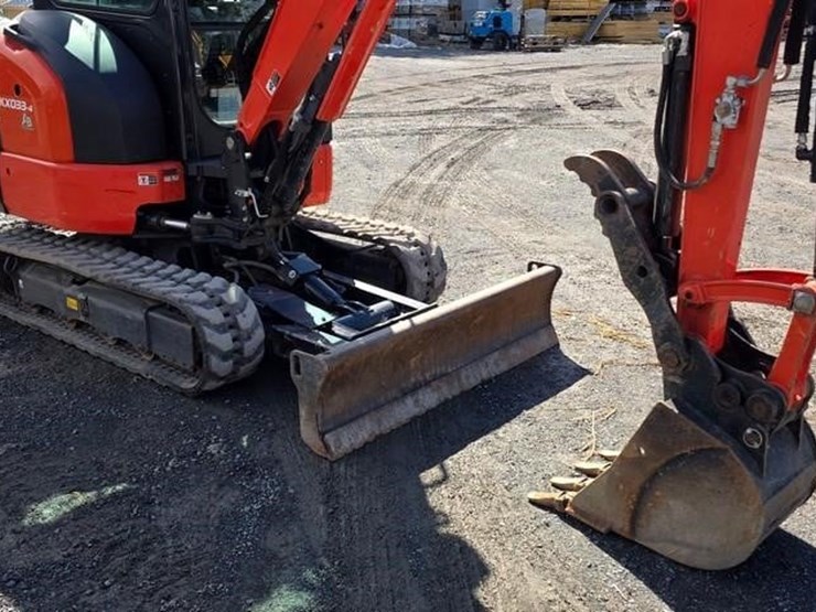 2025-kubota-kx033-4-image-40