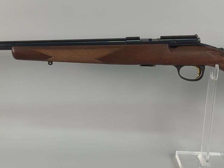 miroku/-browning-t-bolt-sporter-.22-lr-bolt-action-rifle-sn#-01306yv253,-manual,-in-original-box-image-2