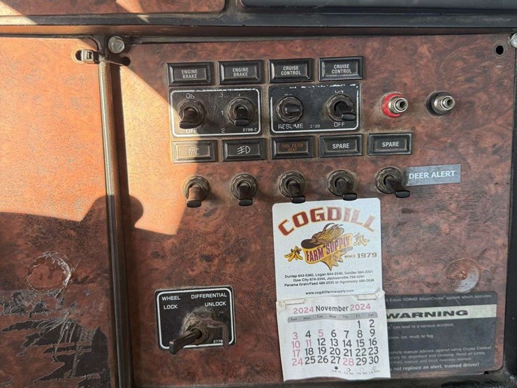 kenworth-t800-image-33