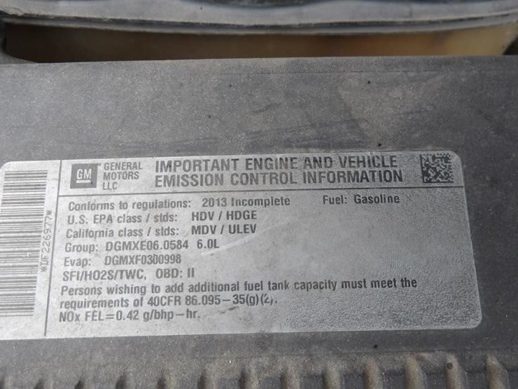 2013-chevrolet-silverado-2500-image-12