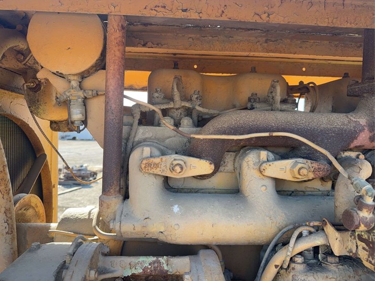 caterpillar-d7-image-25