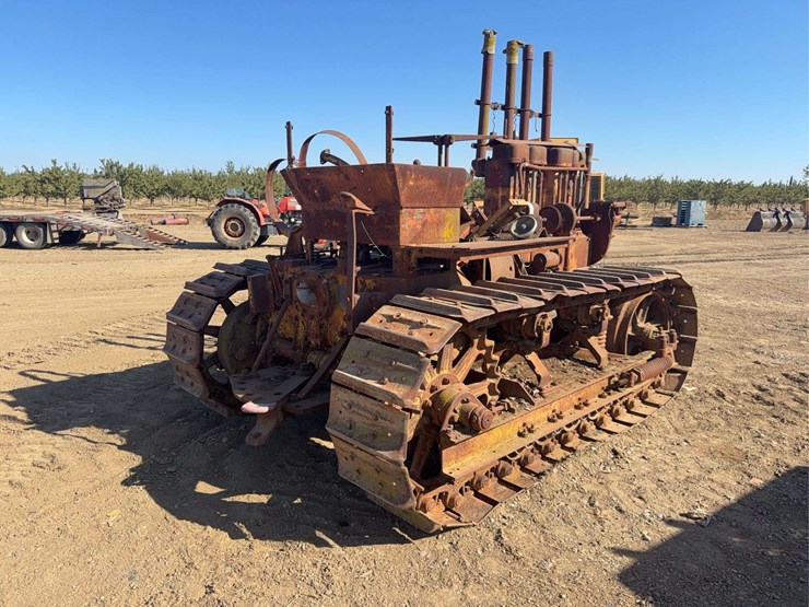 caterpillar-60-image-3