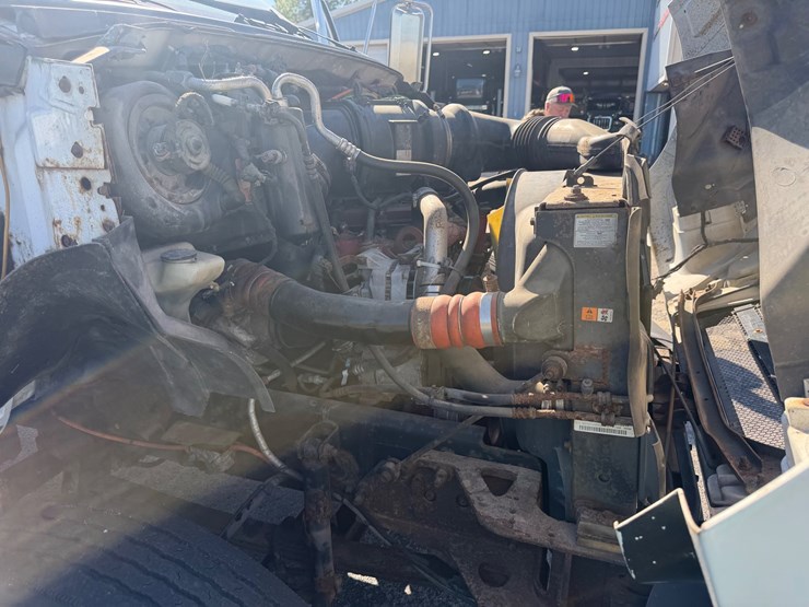 2008-ford-f650-image-35