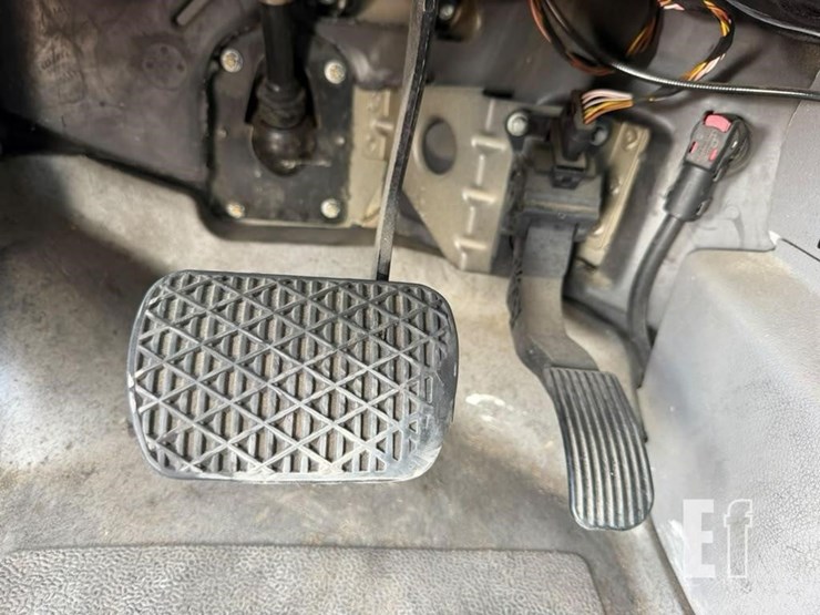 2018-mercedes-benz-sprinter-3500-image-16