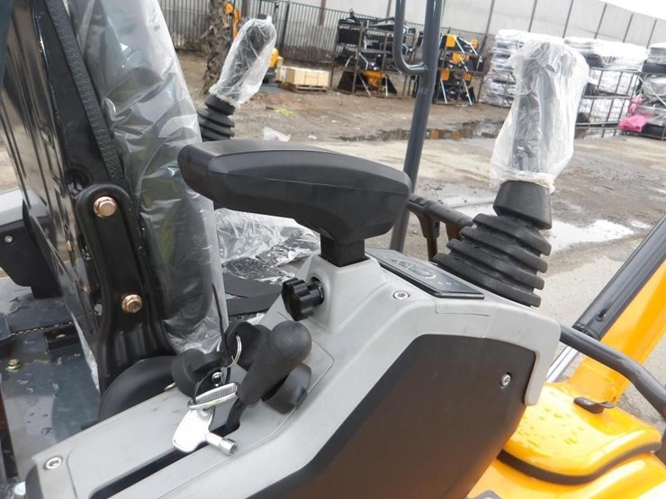 2026-vicsec-vc22-hydraulic-excavator-image-16