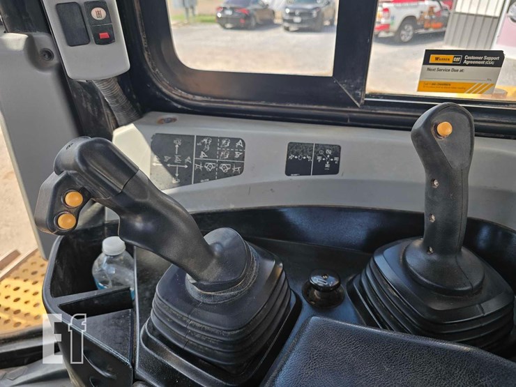 2019-caterpillar-d6t-xl-image-21