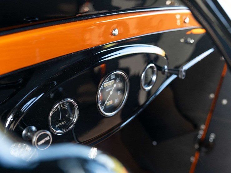 1933-ford-v8-roadster-pickup-image-32
