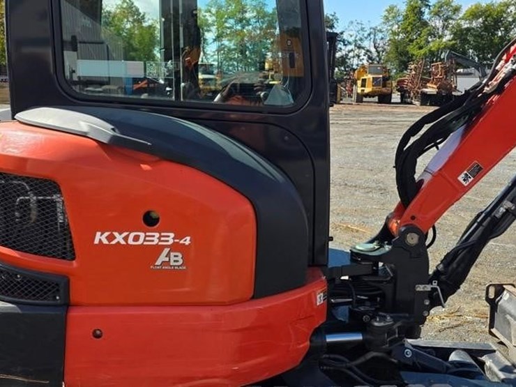 2025-kubota-kx033-4-image-25