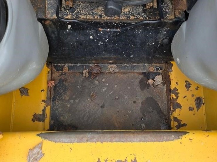 2012-caterpillar-259b3-image-45