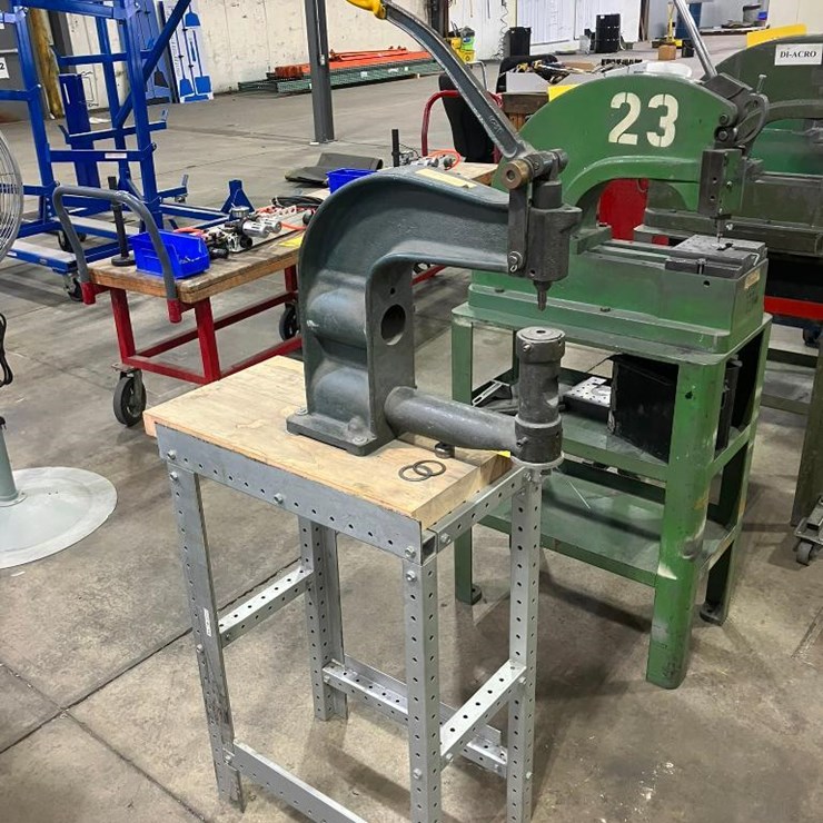 PEDESTAL PUNCH