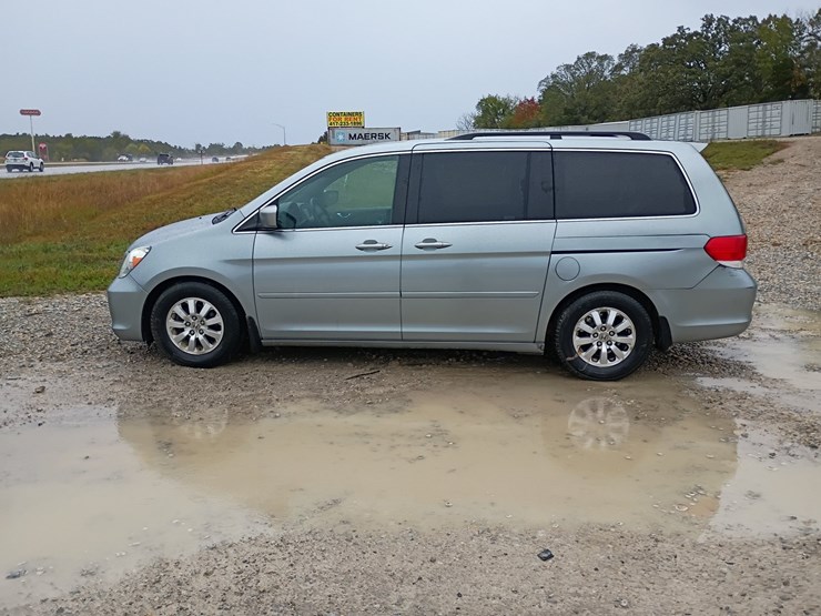 2008-honda-odyssey-image-3