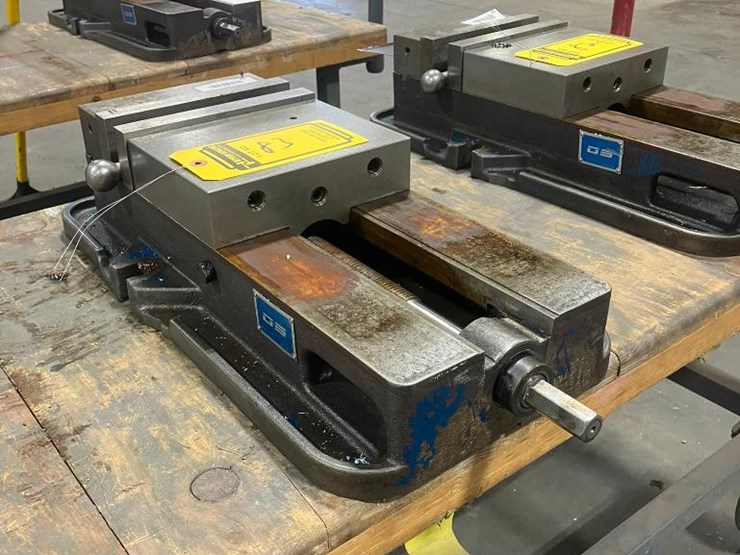 gs-8"-milling-vise-image-2