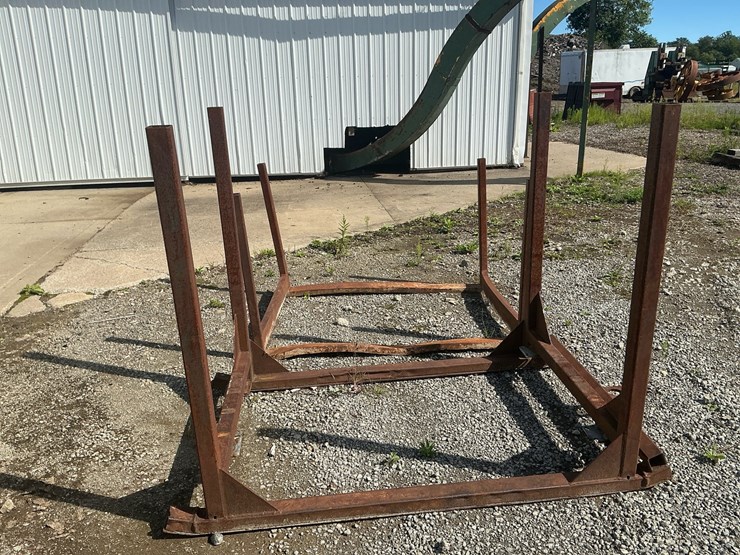 #188-•-2-welded-steel-storage-cradle-racks-image-2