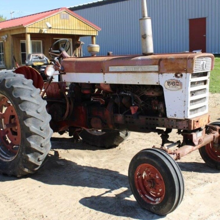 INTERNATIONAL 560