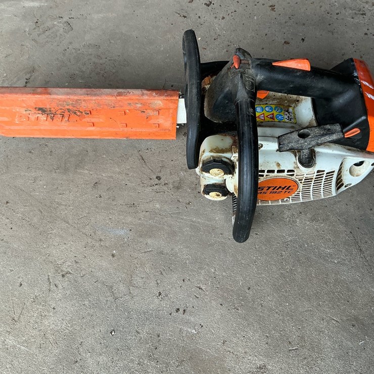 #115 • STIHL MS 192 TC Top-Handle Chainsaw with 14" Bar