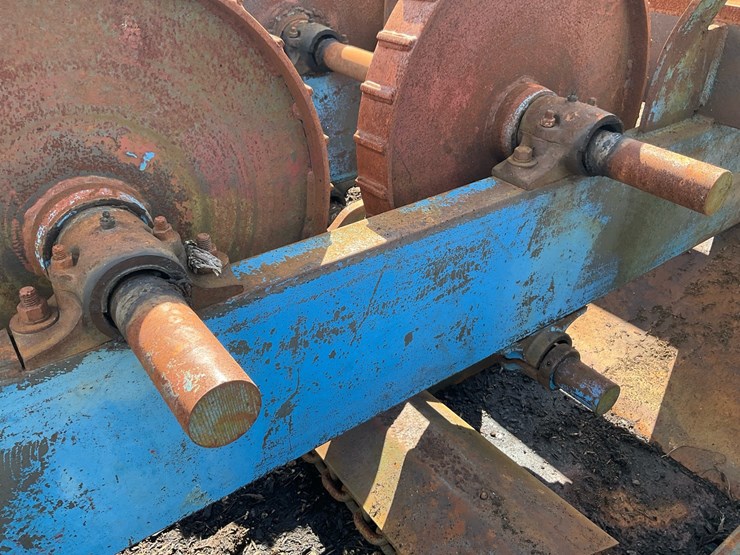 #120-•-trailer-mounted-rosserhead-debarker-image-14