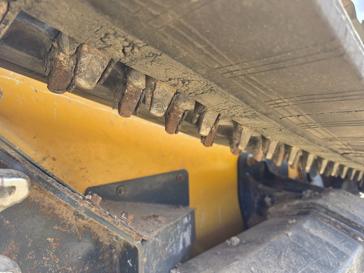 deere-333g-image-56