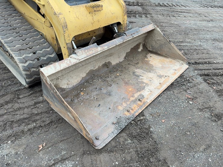 2009-caterpillar-279c-image-8