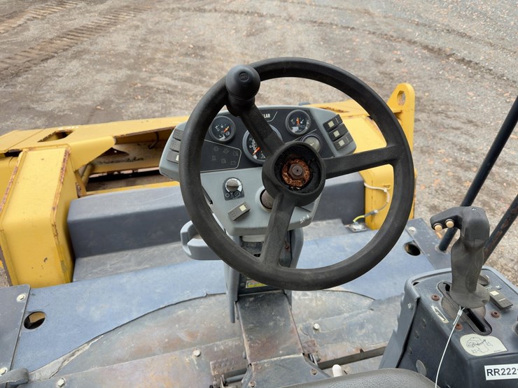 2008-caterpillar-cb-534dxw-image-21