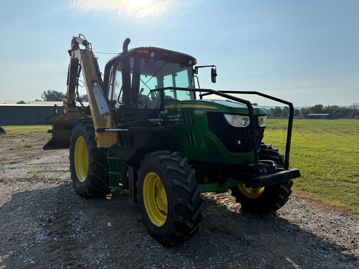 2017-john-deere-6110m-image-2