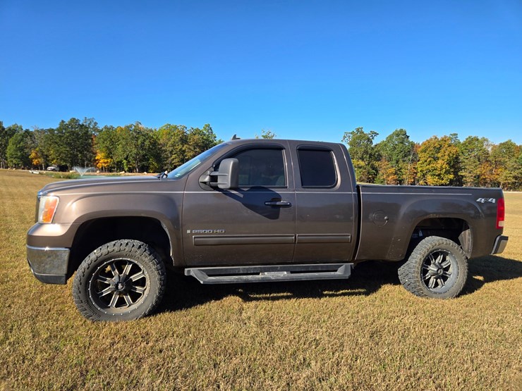 2008-gmc-sierra-2500hd-image-4