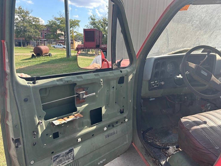 #10590-•-*inop-1985-chevrolet-d30-military-postal-unit-4x4-pickup-1gchd34jxff373404-inv#10590-image-42