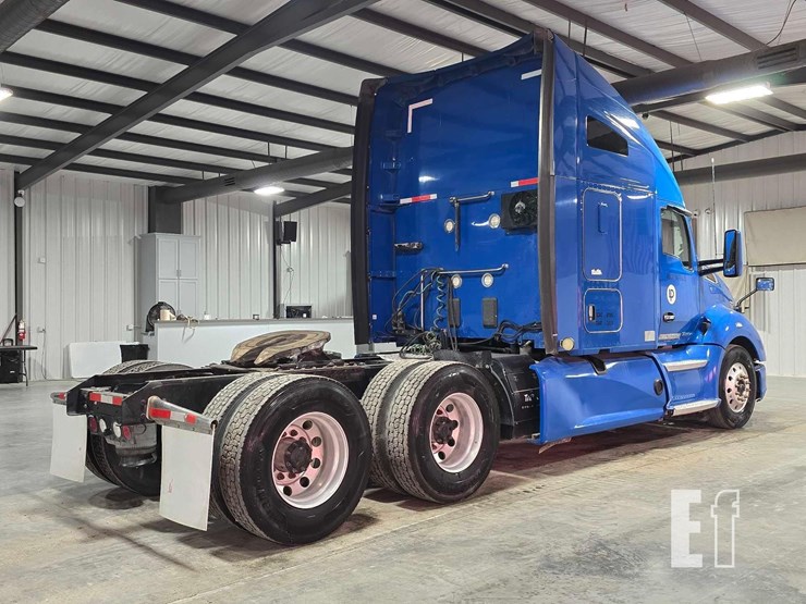 2017-kenworth-t680-image-3